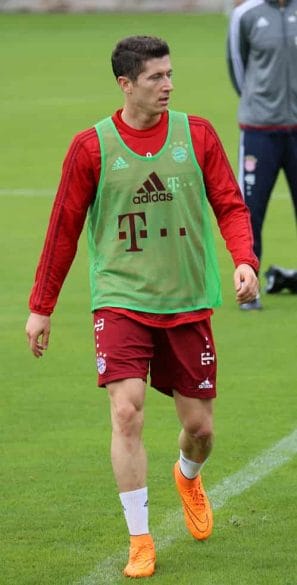Robert Lewandowski Training FC Bayern Munchen 4 min